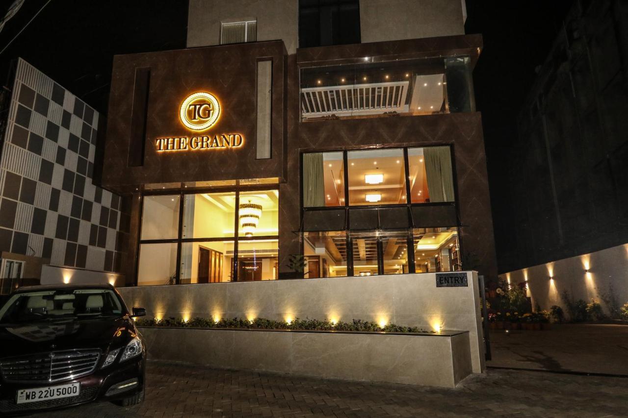Hotel The Grand Āsansol Esterno foto